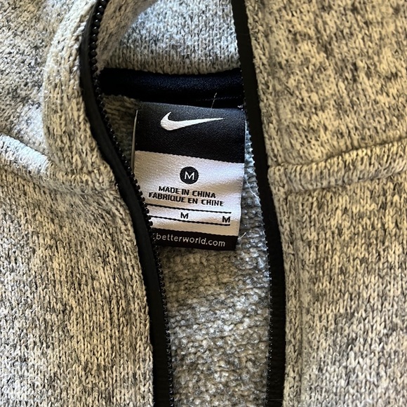 Nike Therma Fit Jacket - Picture 6 of 6